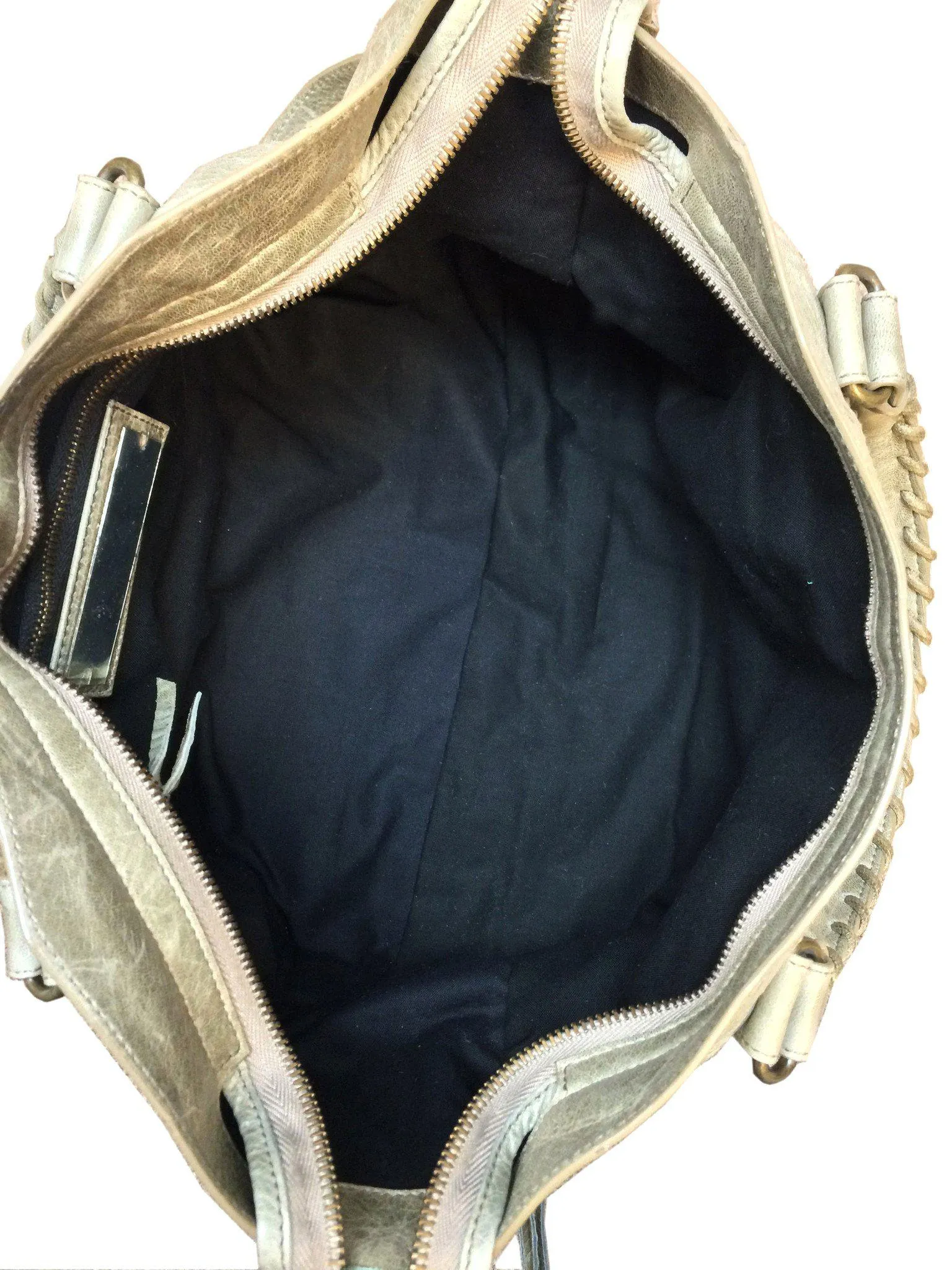 Balenciaga Agneau Classic City Leather Handbag – Timeless Chic Designer Tote with Iconic Style