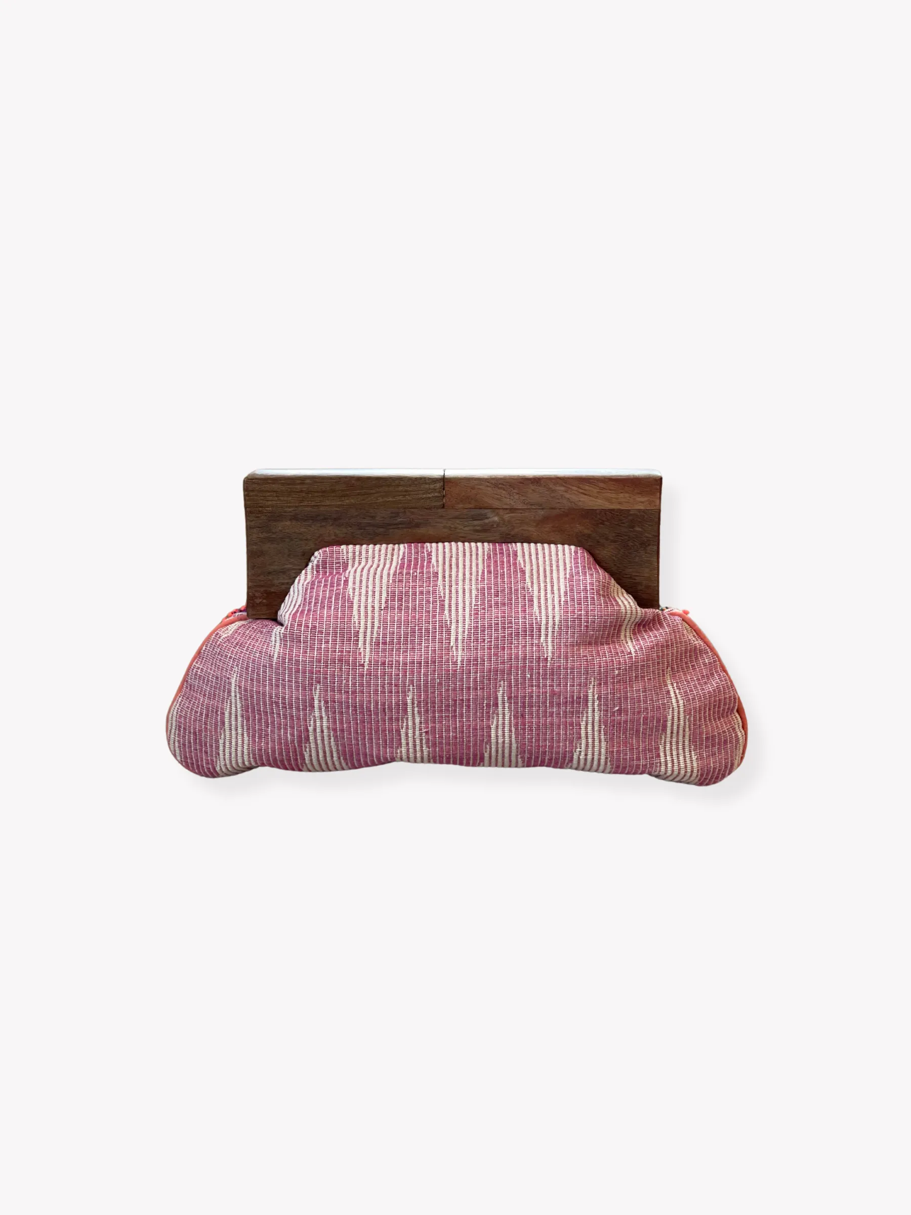 Capri Clutch