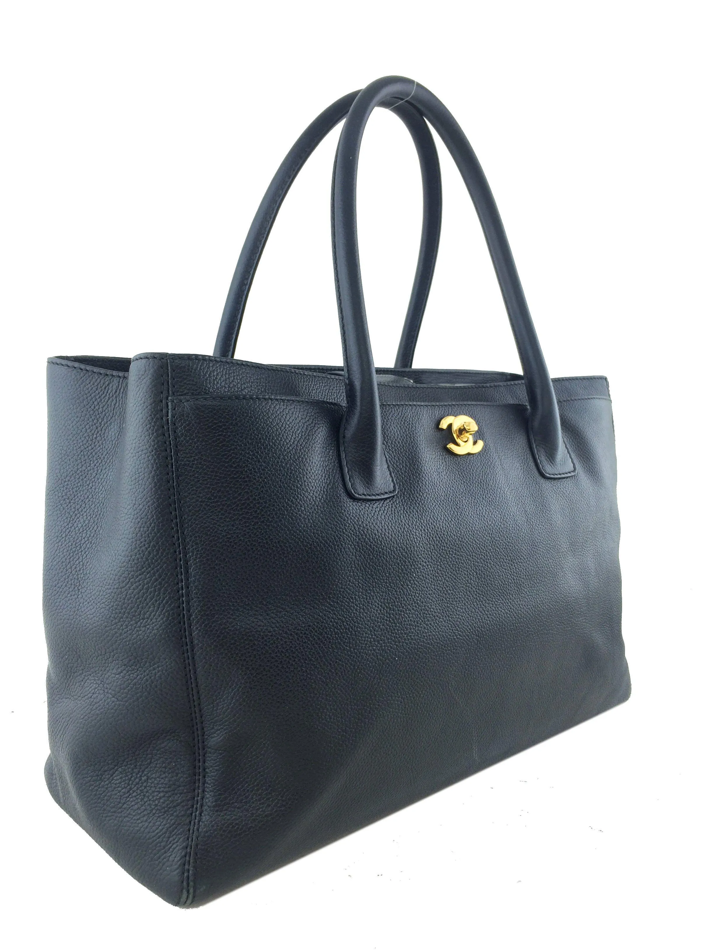 Chanel Cerf Tote Bag in Luxurious Caviar Leather