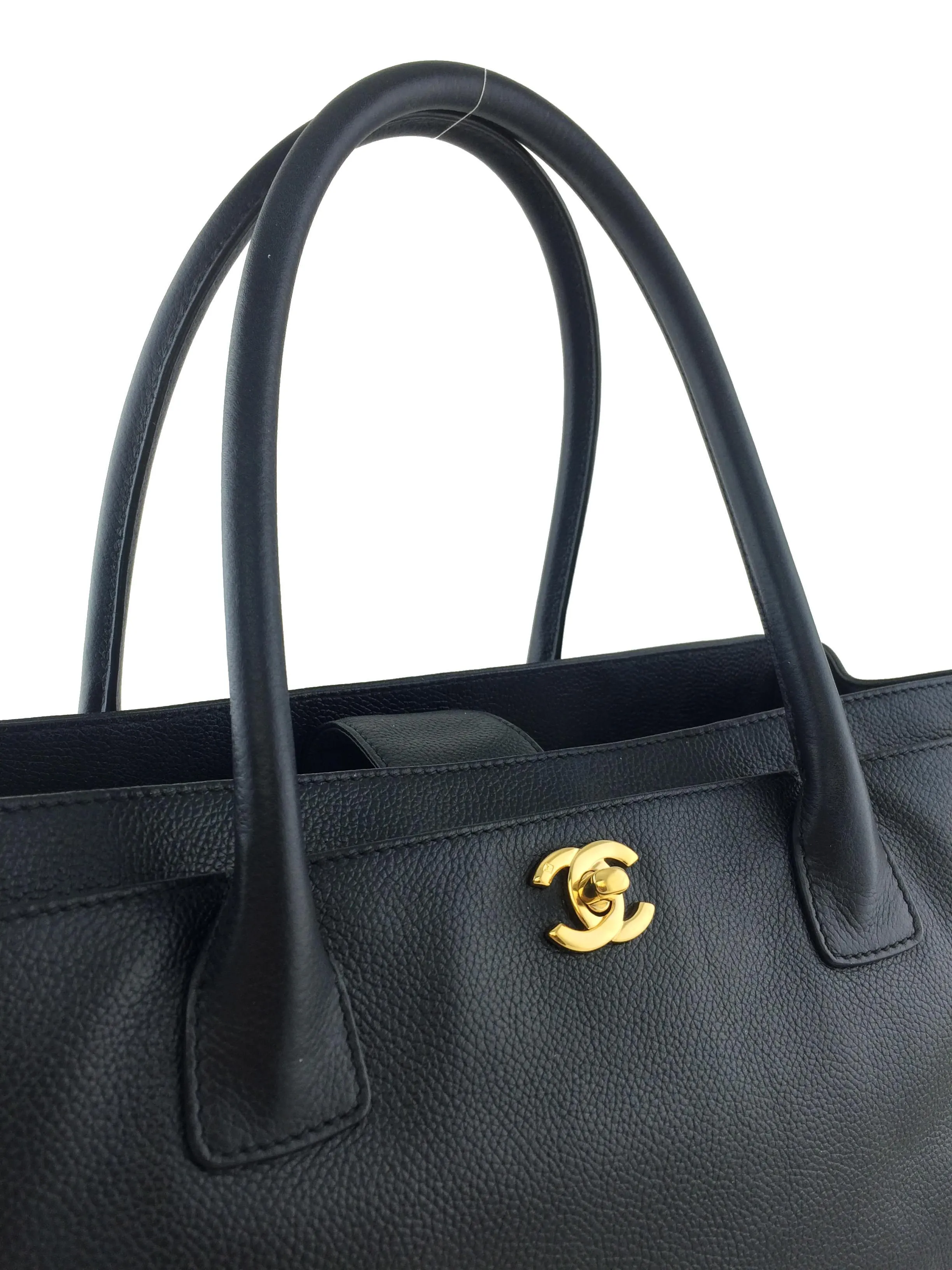 Chanel Cerf Tote Bag in Luxurious Caviar Leather