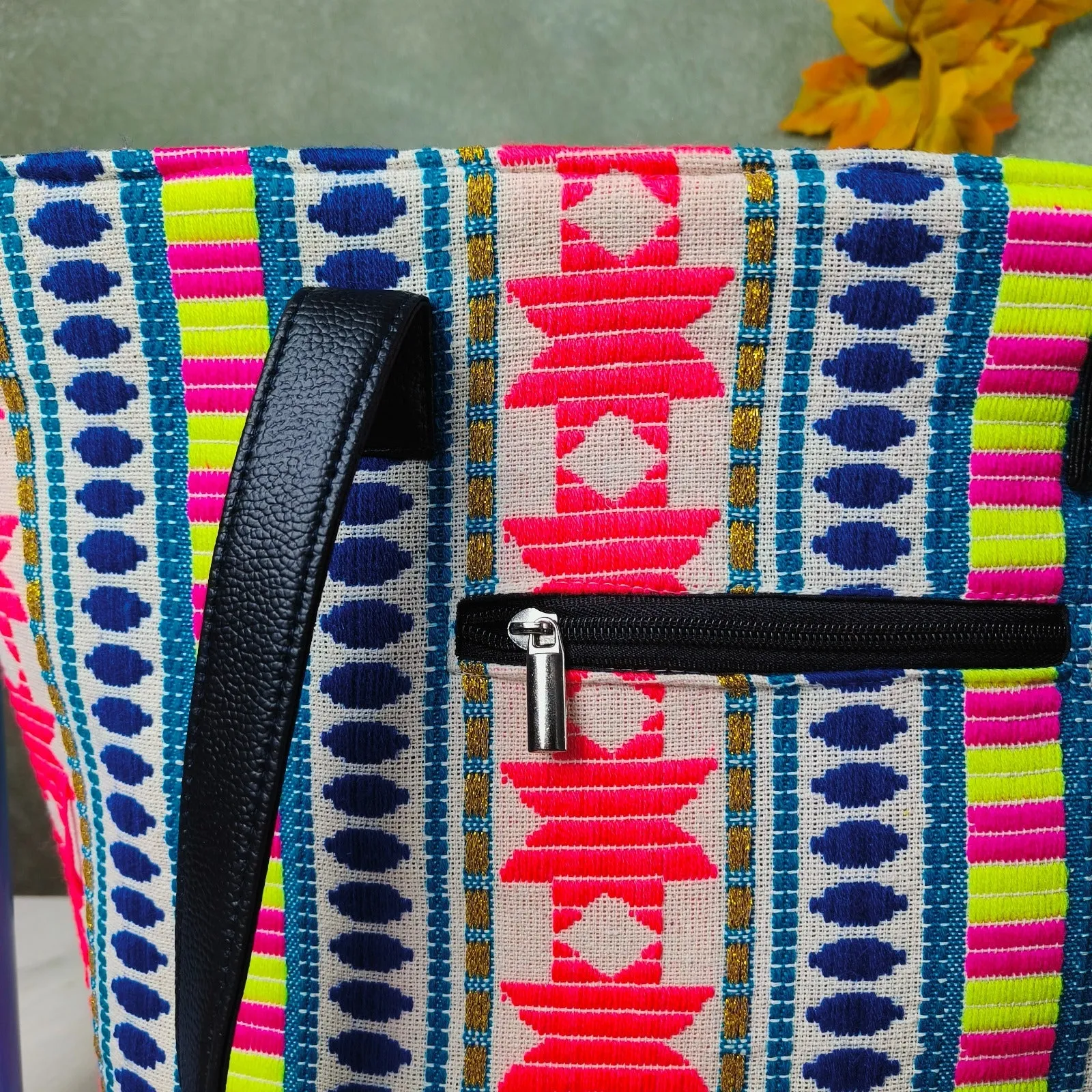 Dual Zip Fusion Tote Multicolor Coral Prints