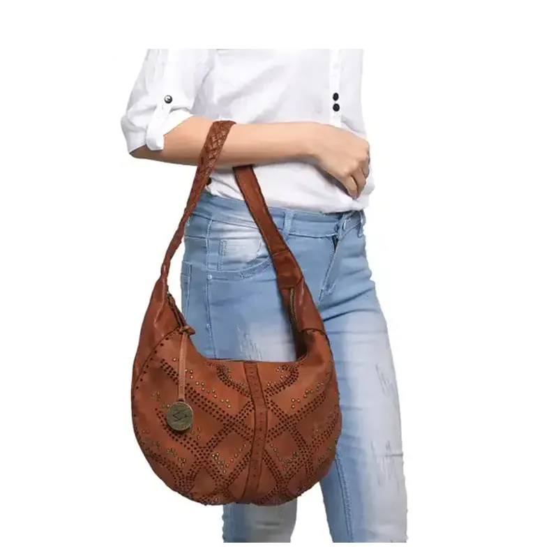 Evie - The Handbag