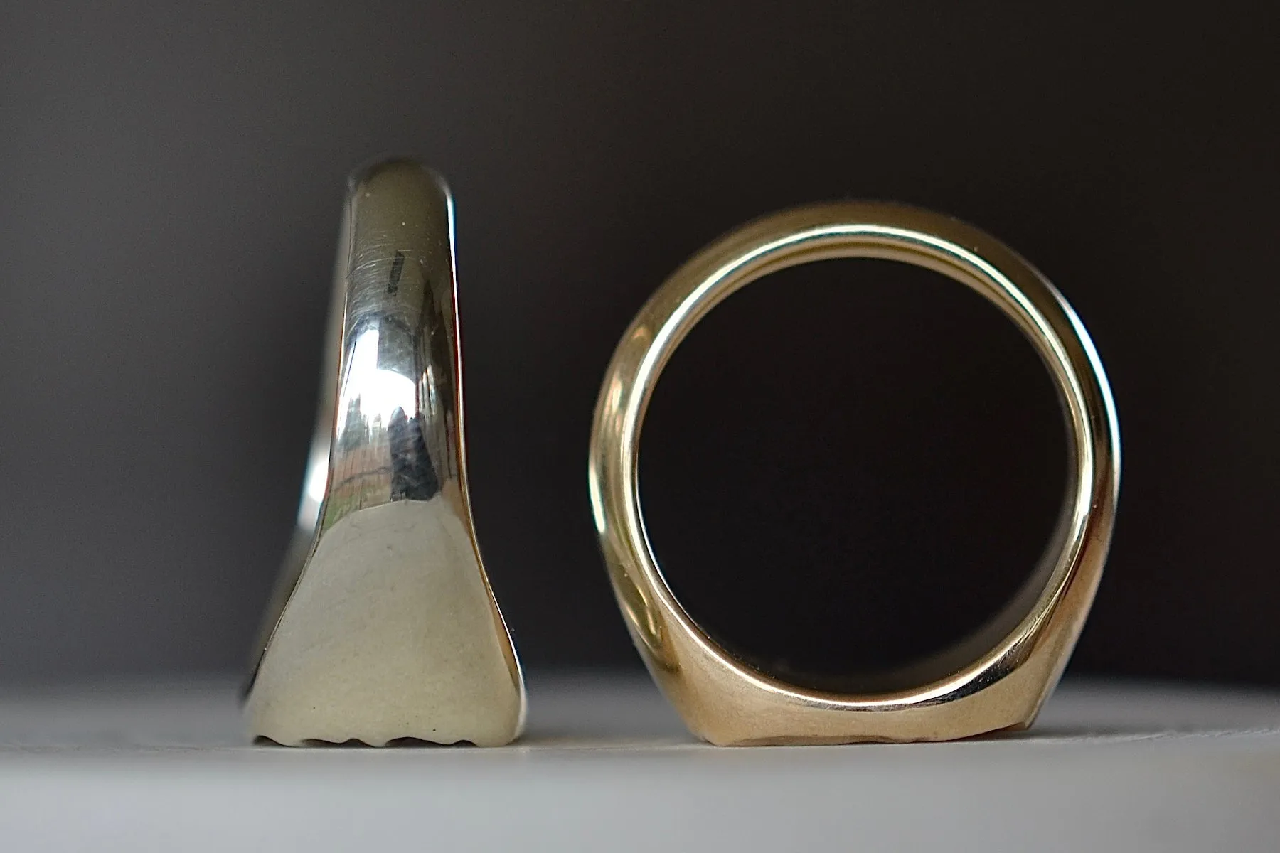 Tidal Square Signet